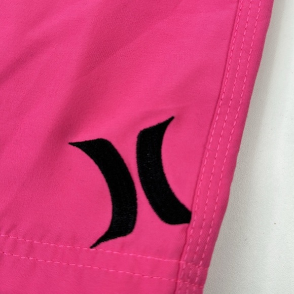 Hurley Men's bright pink board shorts - Picture 2 of 10
